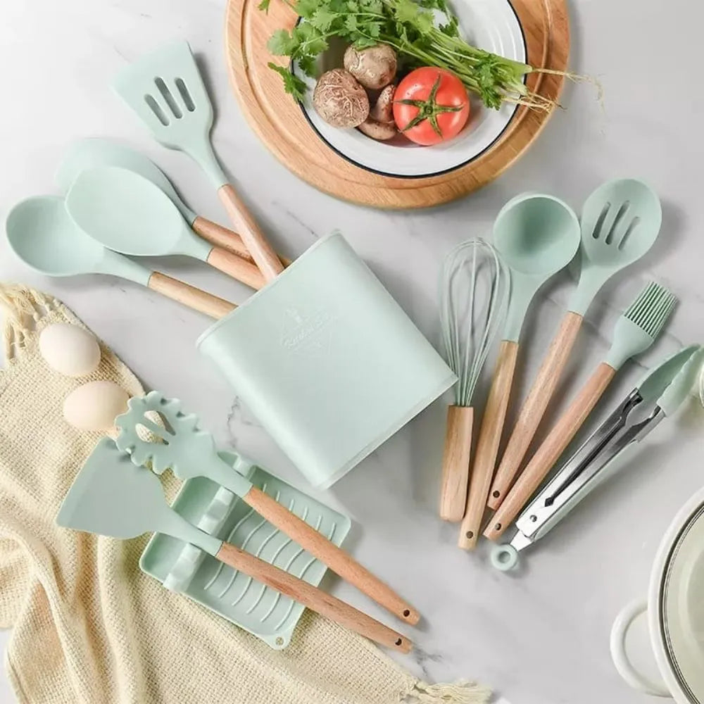 SET DE 12 UTENSILIOS DE COCINA EN SILICONA ECOBAMBÚ